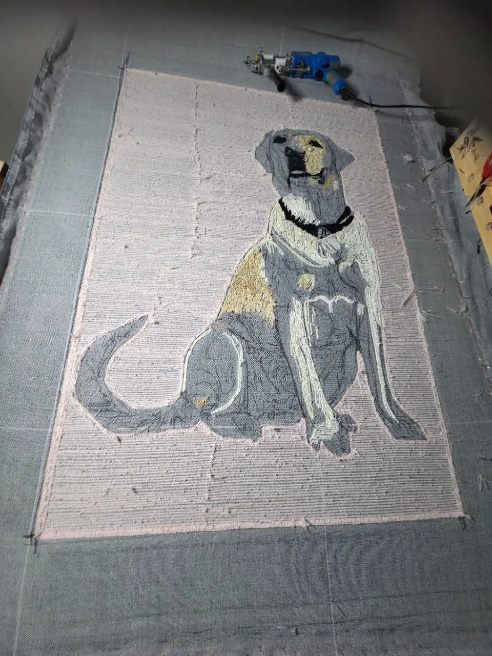 Proceso tufting alfombra